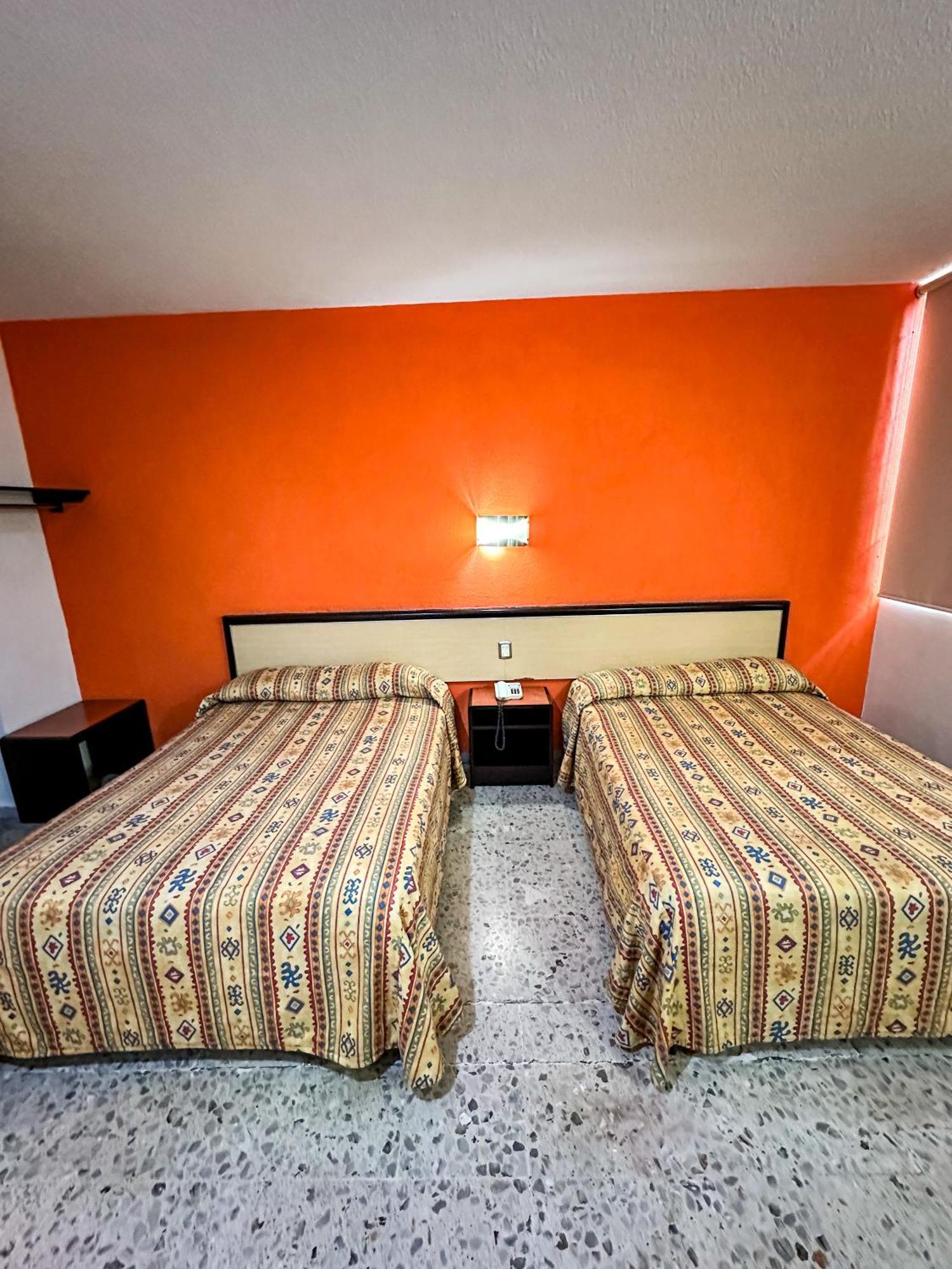 Hotel Montreal León Kültér fotó