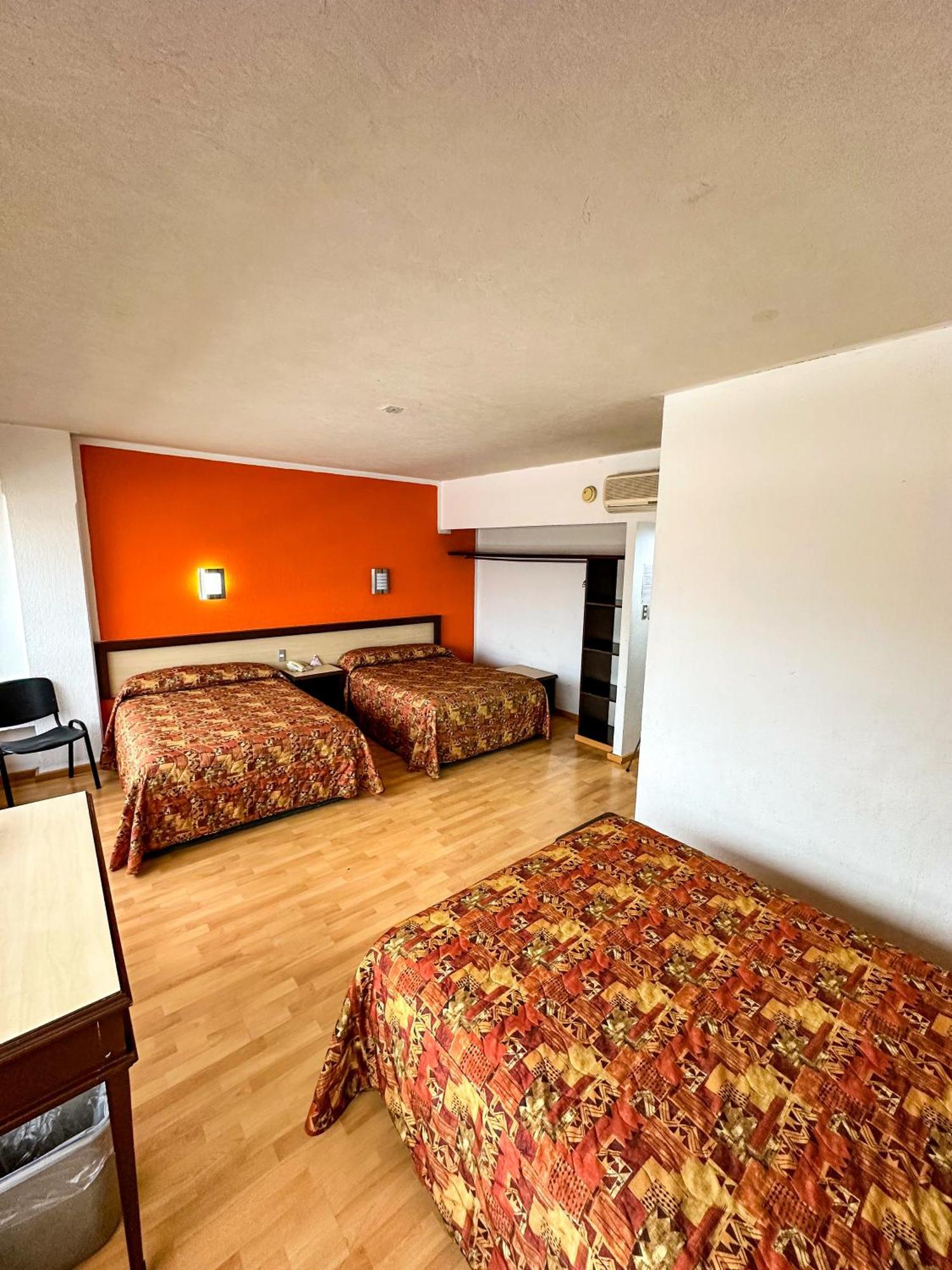 Hotel Montreal León Kültér fotó