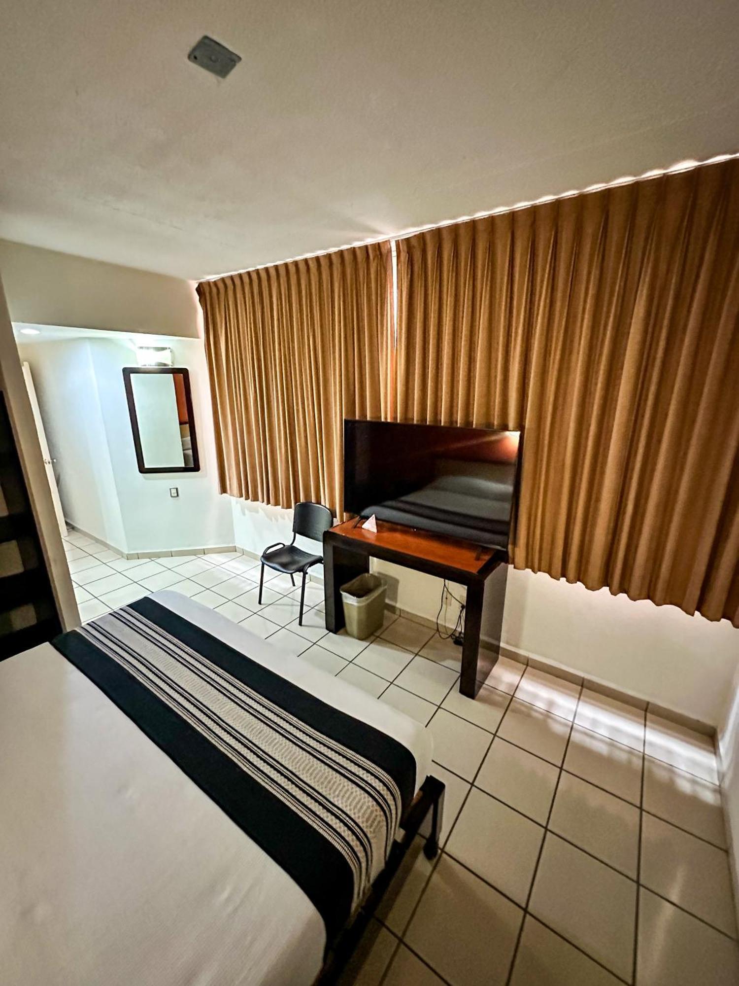 Hotel Montreal León Kültér fotó