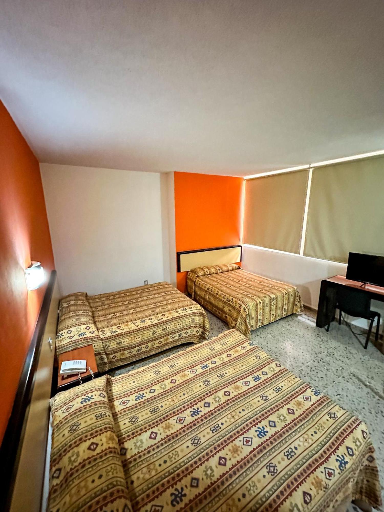 Hotel Montreal León Kültér fotó