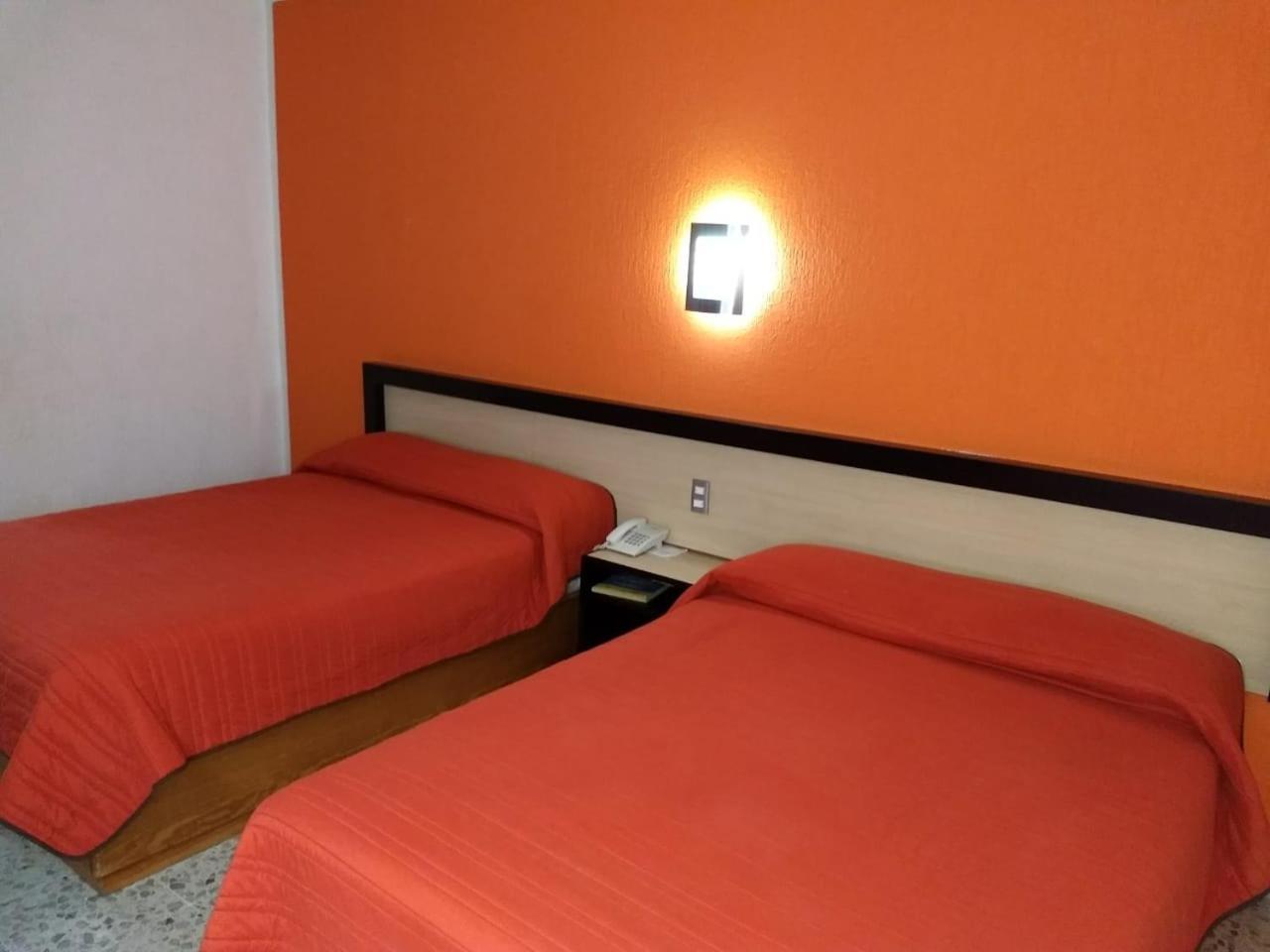 Hotel Montreal León Kültér fotó