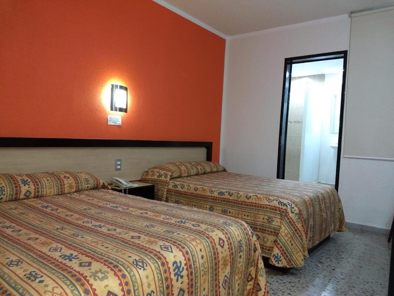 Hotel Montreal León Kültér fotó