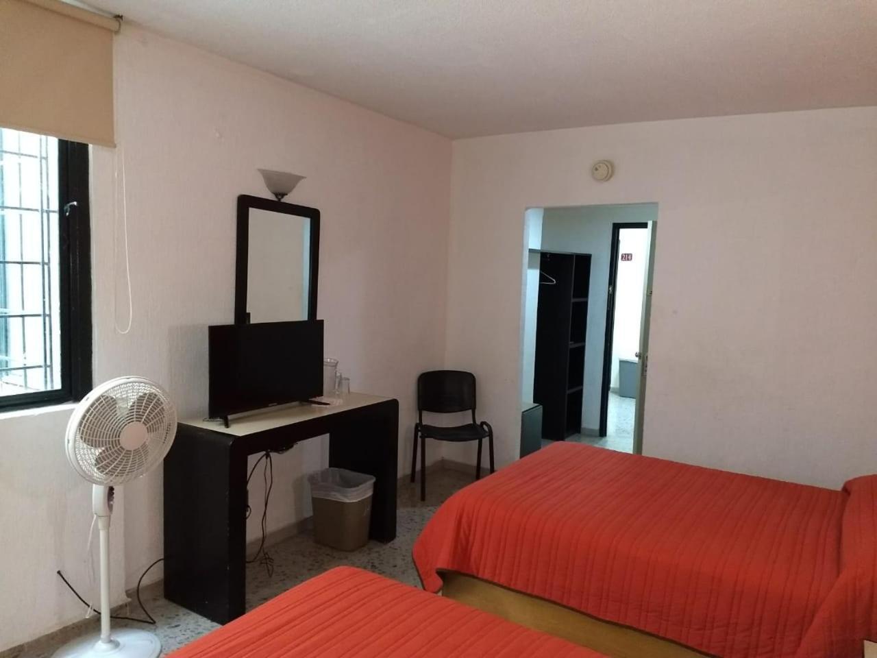 Hotel Montreal León Kültér fotó