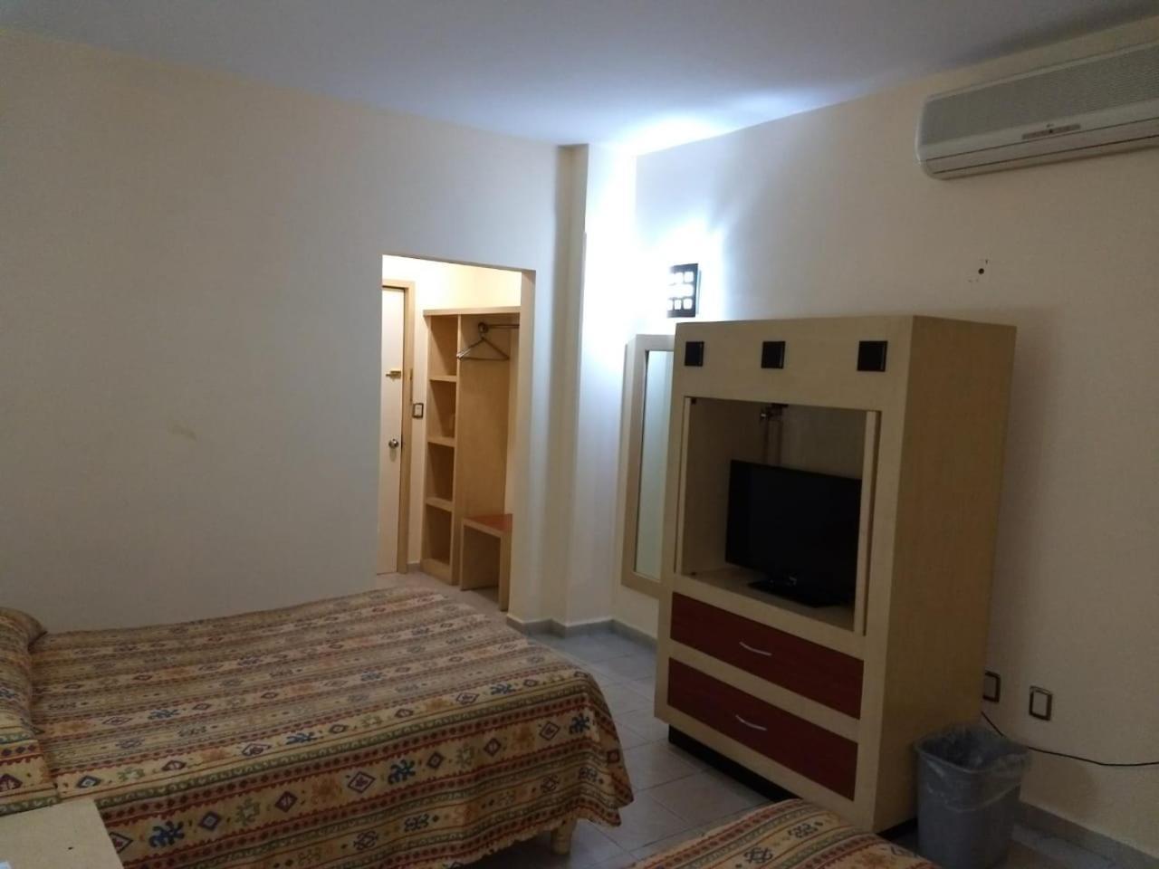 Hotel Montreal León Kültér fotó